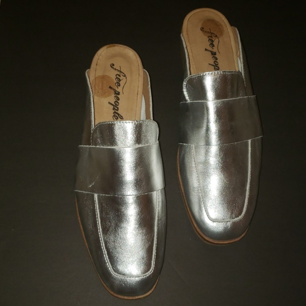 Free People Silver/Metallic Leather Mule (Sz.7.5)